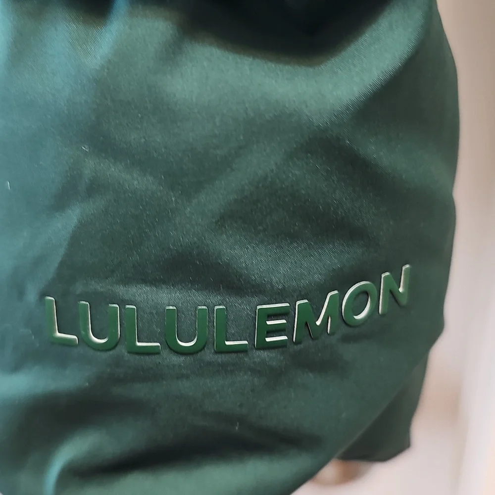 Lululemon Wunder Puff Jacket - Picture 3 of 11